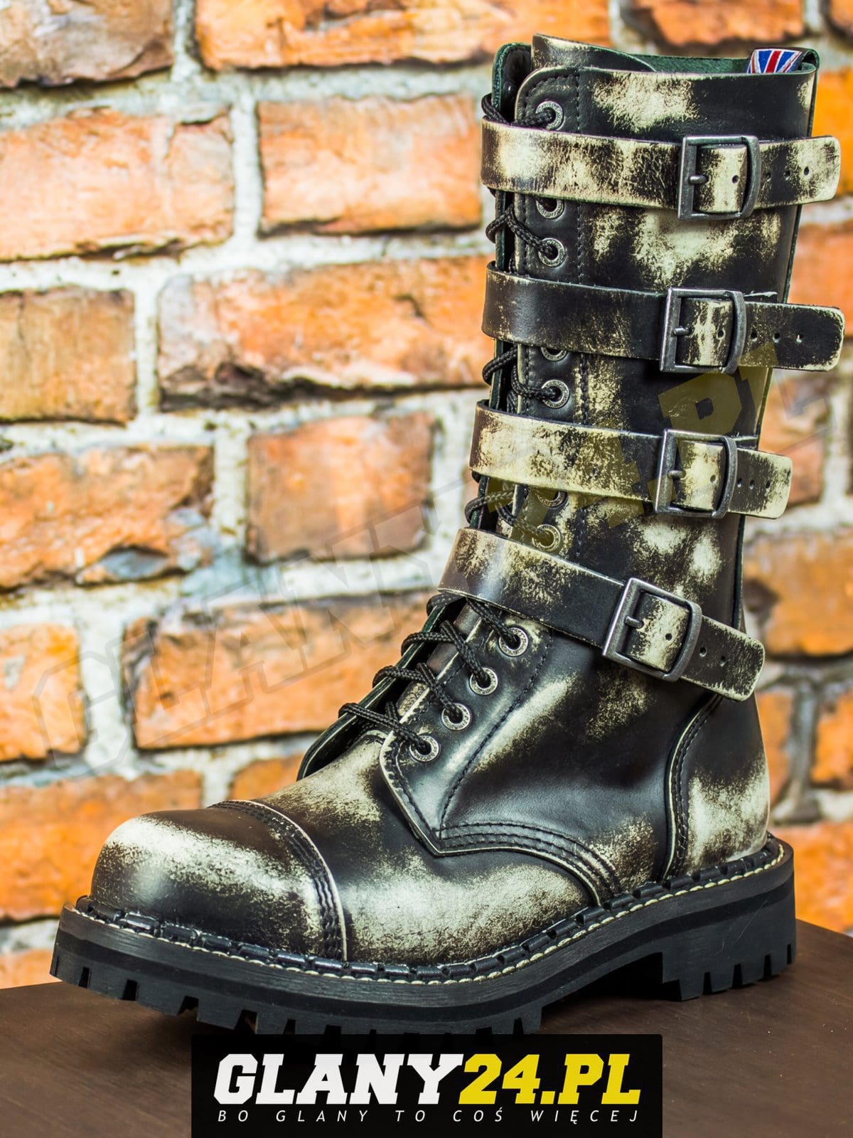 Glany 15 dziurek z 4 klamrami przecierane na biało