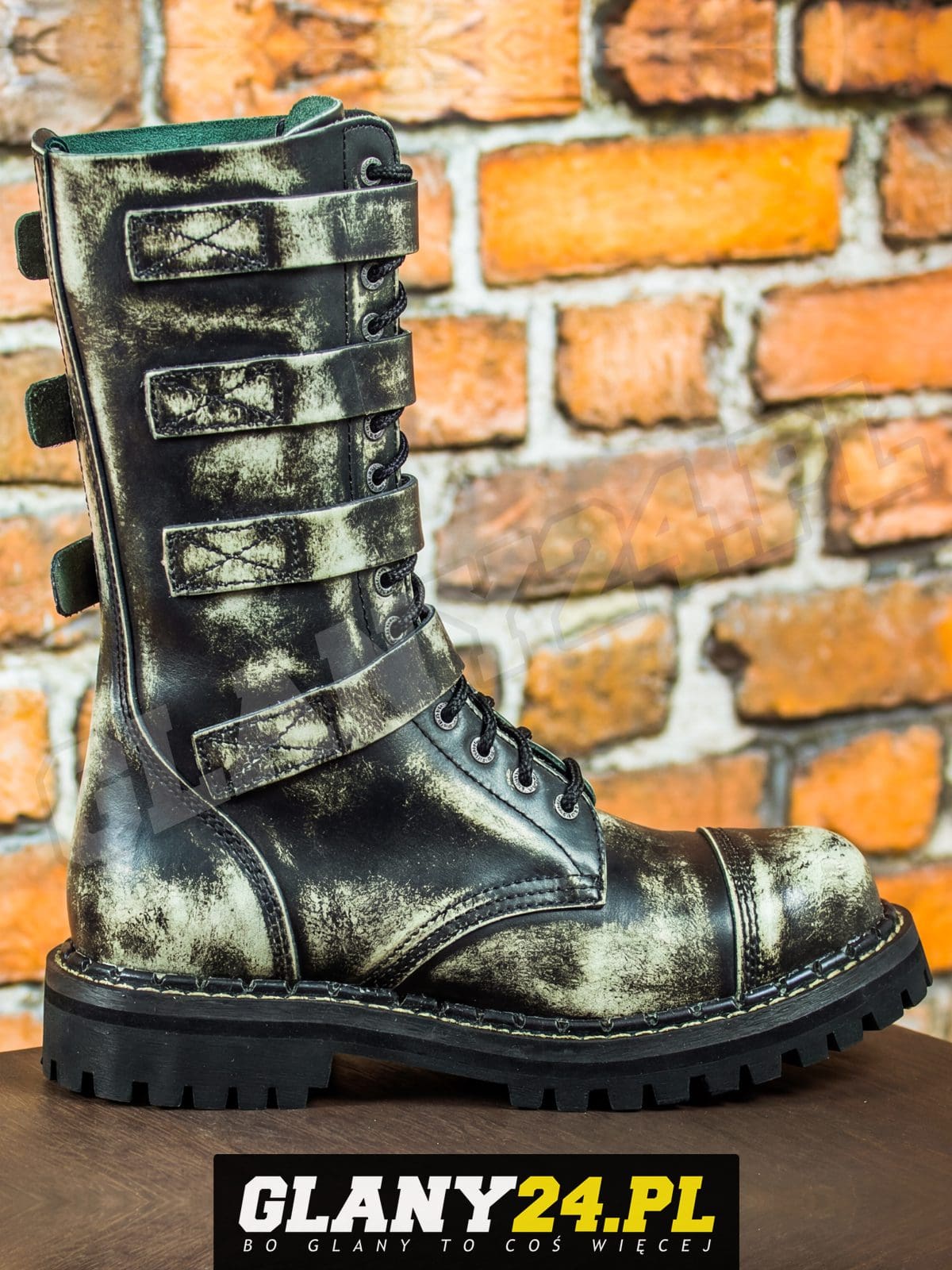 Glany 15 dziurek z 4 klamrami przecierane na biało